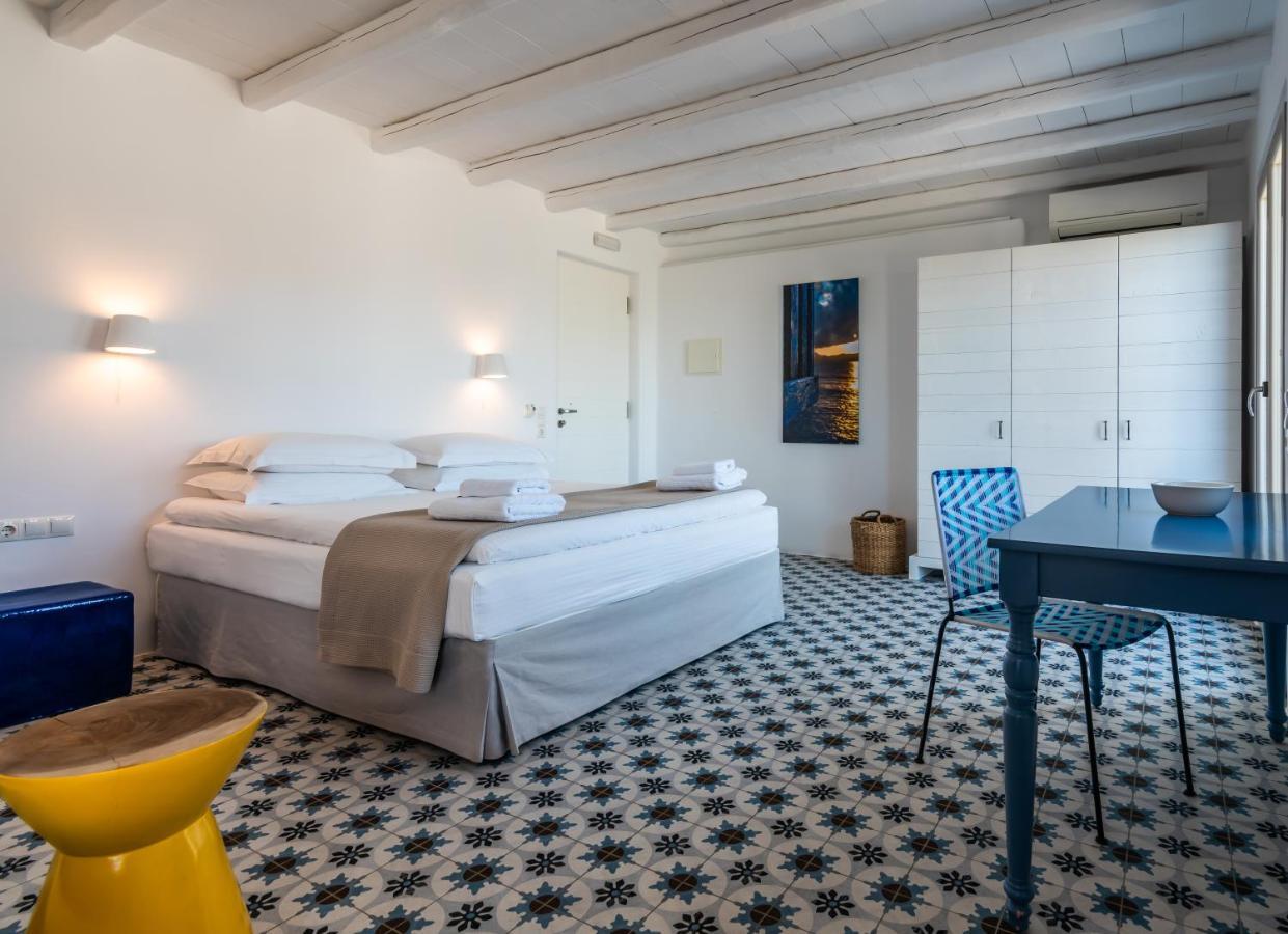 Milia Gi Suites Полония Екстериор снимка
