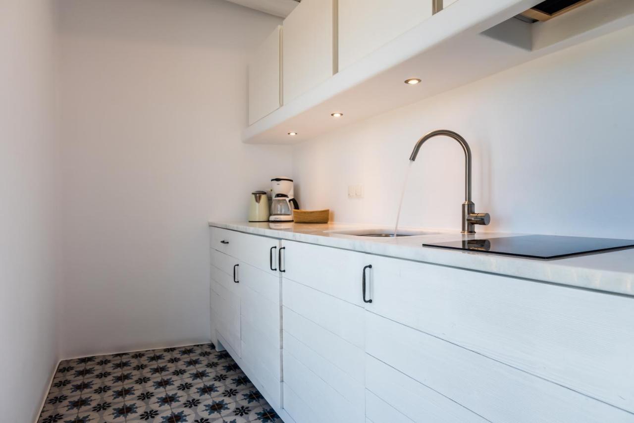 Milia Gi Suites Полония Екстериор снимка